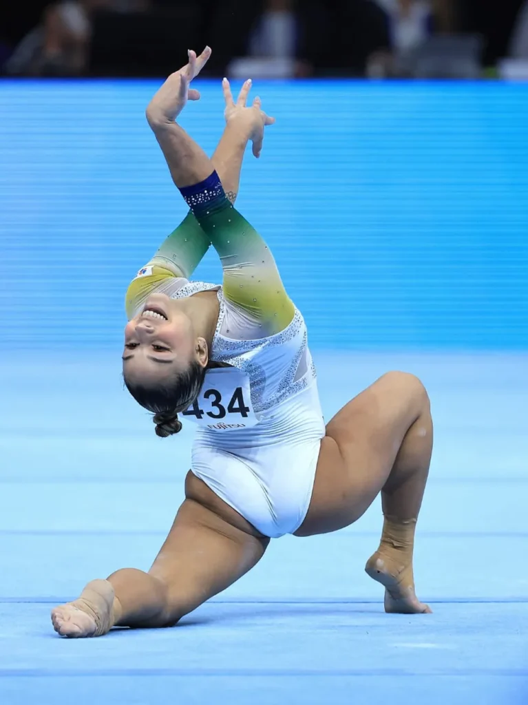 Flávia Saraiva no mundial de ginástica artística - Foto de Ricardo Bufolin