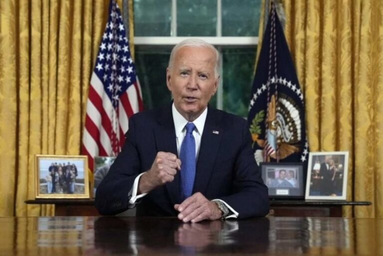 "A defesa da democracia está em jogo", diz Joe Biden