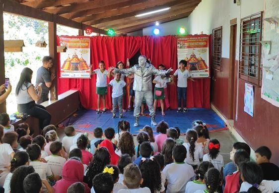 Projeto Circo de Pau-Fincado chega em Cocalzinho de Goiás