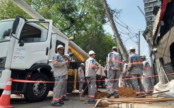 Câmara autoriza que municípios fiscalizem distribuição de energia