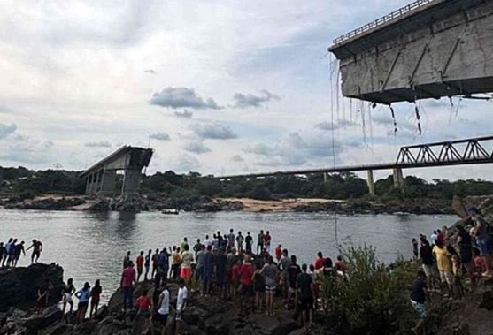 Ministro e diretor-geral do Dnit vão até a ponte que caiu