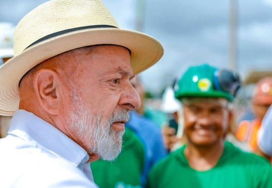 Lula: Marina "jamais será contra" explorar petróleo na Foz do Amazonas