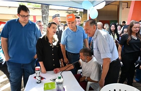 Mabel abre 17º Mutirão dos 100 Dias no Jardim Curitiba em Goiânia