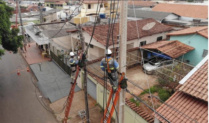 Desligamentos programados aceleram recuperação da rede elétrica em Goiás