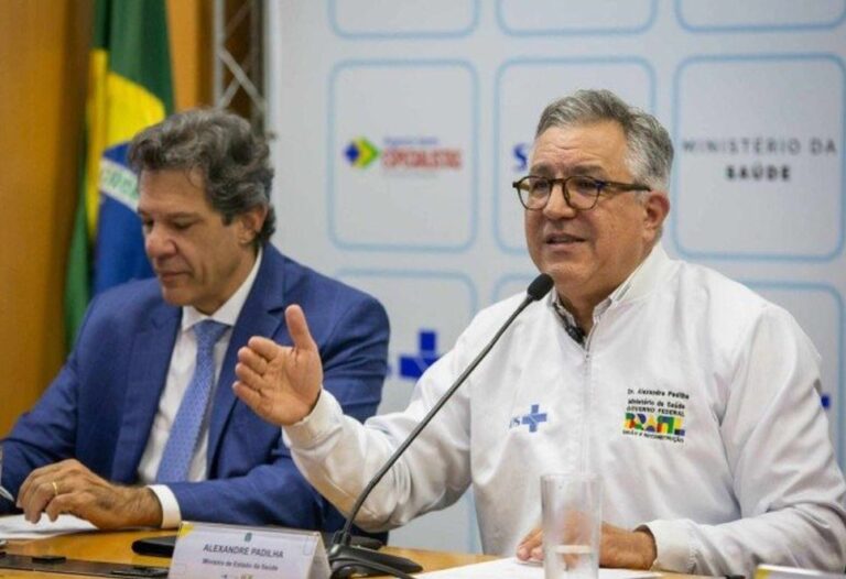 Programa para diminuir filas no SUS deve começar em agosto, diz Padilha