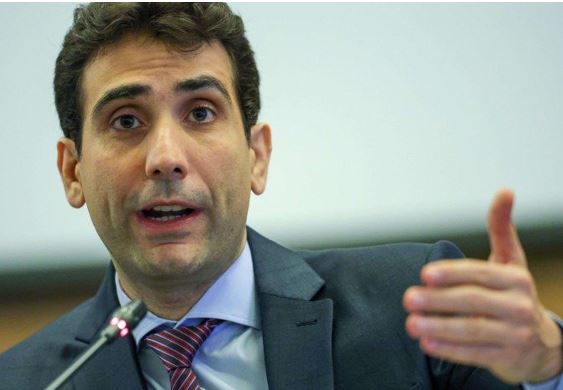 Inflação seguirá acima da meta até 2027, estima BC