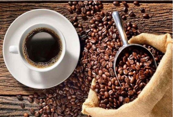 Produtos 'brasileiros' puxam alta da inflação nos EUA mesmo antes de tarifas entrarem em vigor