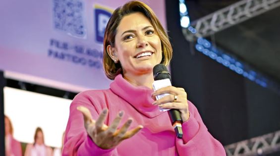 Em evento, Michelle reforça plano de  Bolsonaro para alcançar maioria no Congresso