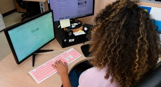 DF tem ações de proteção a crianças e adolescentes no ambiente virtual desde 2024