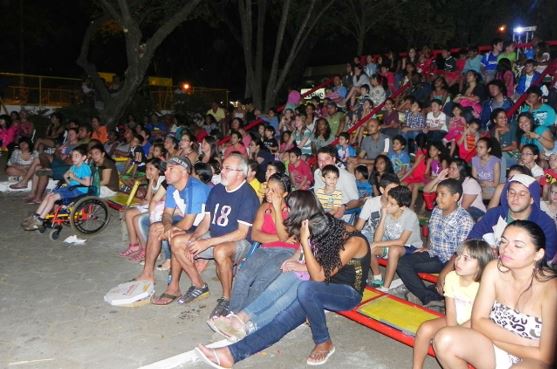 Cinema Voador aterrissa em três regiões do Distrito Federal com exibições gratuitas
