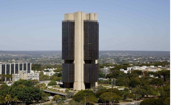 Banco Central informa que Pix registrou novo recorde com 290 milhões de transações nesta sexta
