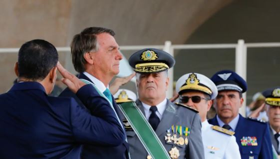 Bolsonaro recebeu informação de que Exército preparou uma “cela” para sua prisão