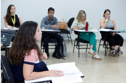 População em situação de rua: GDF discute consolidação de política distrital