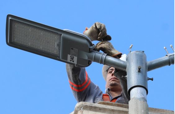 Endereços de quatro cidades ficam sem energia para serviços na rede nesta segunda-feira (24)