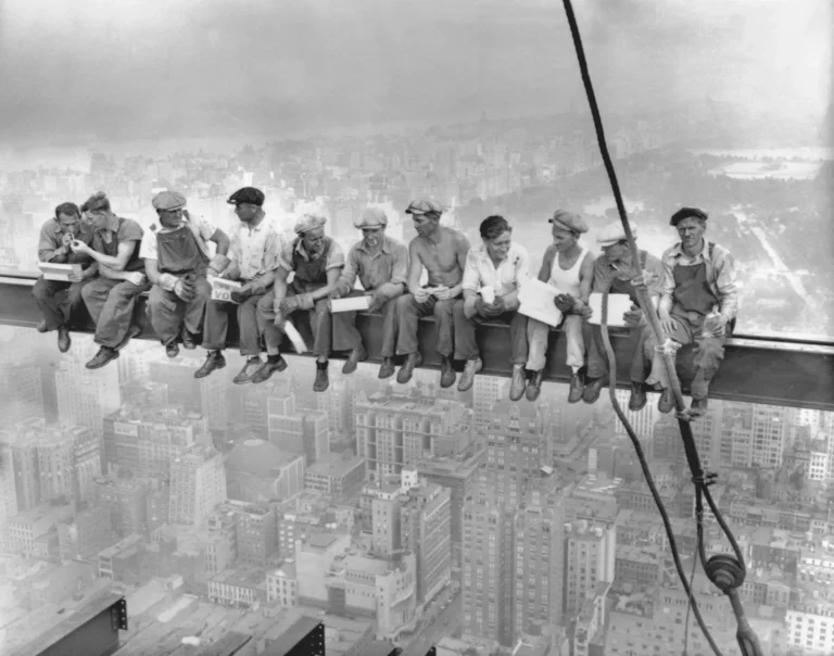 Lunch_atop_a_Skyscraper_-_Charles_Clyde_Ebbets-scaled-1