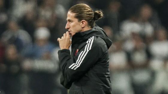 Flamengo e Filipe Luís entram em acordo e treinador permanece no clube carioca