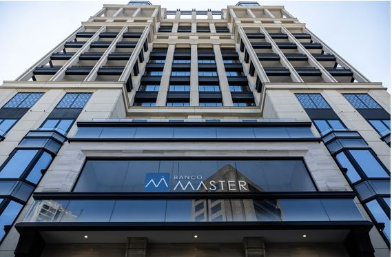 Relações impróprias de magistrados