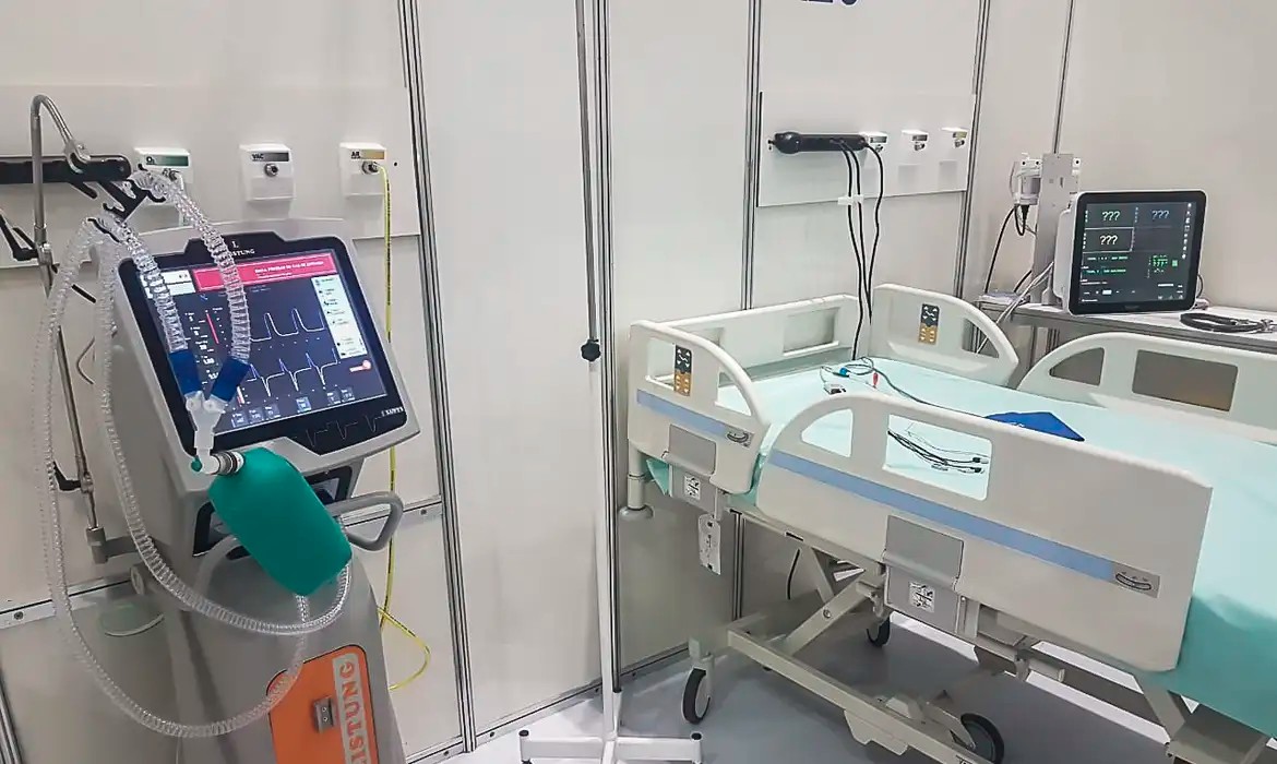 País expande UTIs, mas chance de vaga na rede privada é 5 vezes maior do que no SUS