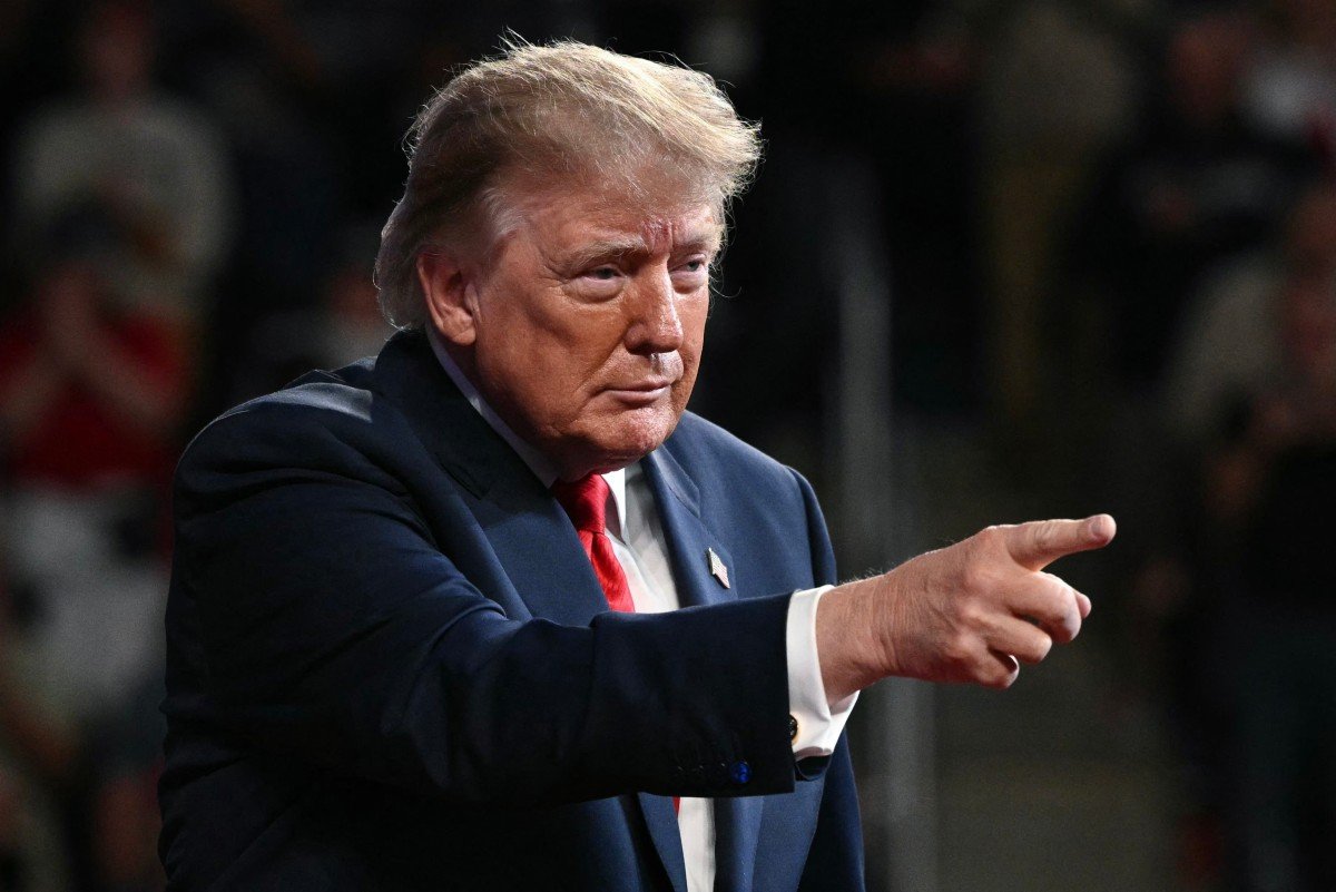 Trump elimina algumas tarifas ao Canadá antes das eleições de meio de mandato