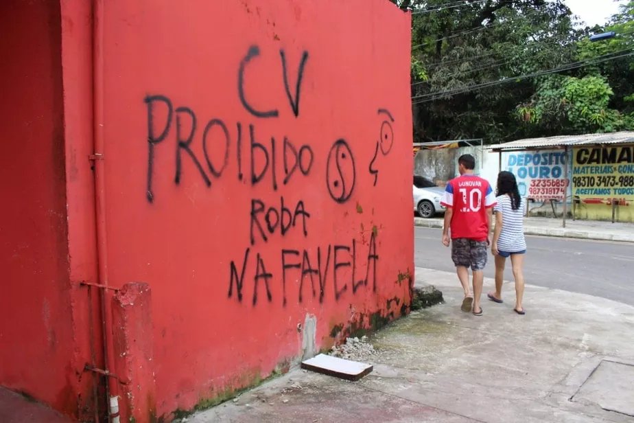 Um ano após Operação Contenção, Penha segue como base de chefe do CV com influência até na Bolívia