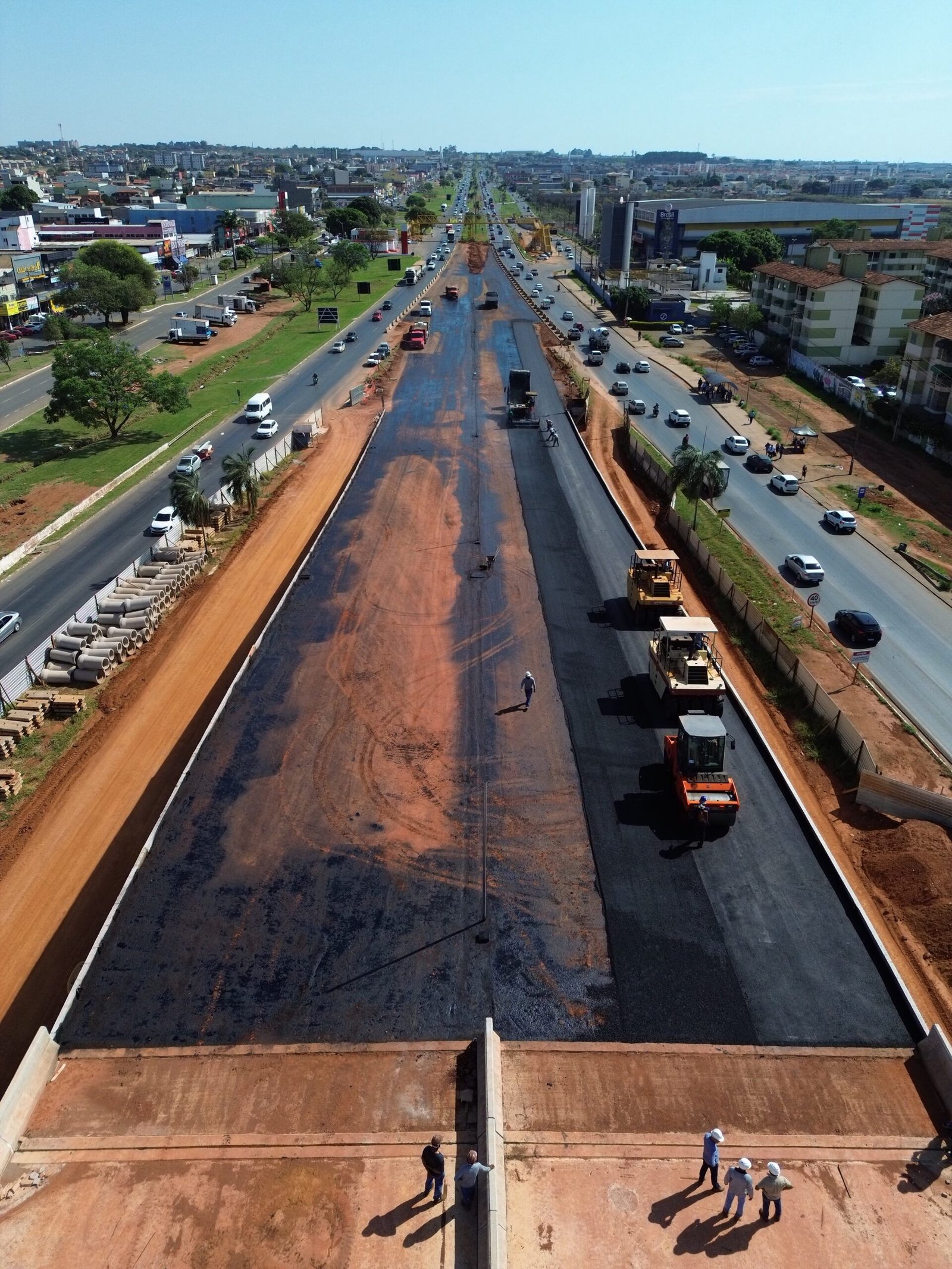 Viaduto de Valparaíso de Goiás em obras na BR-040