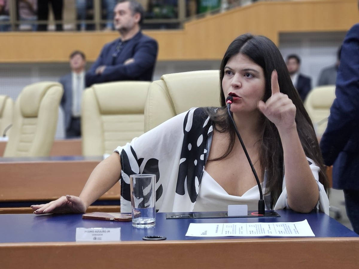 TSE suspende cassação de Aava pelo TRE-GO
