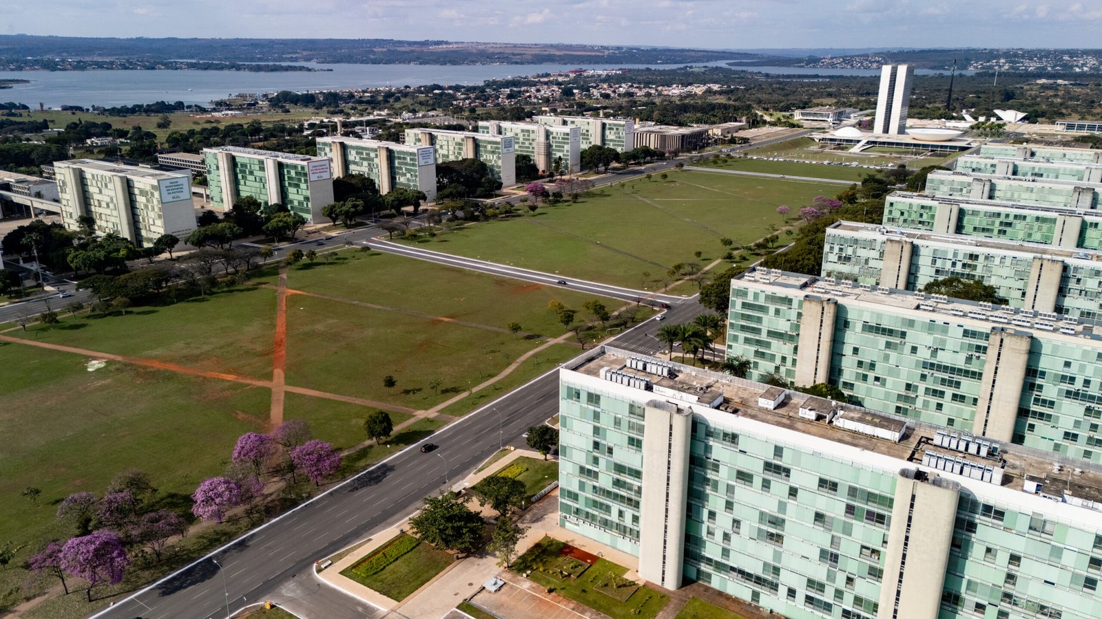 confira se 28 de outubro é feriado ou ponto facultativo