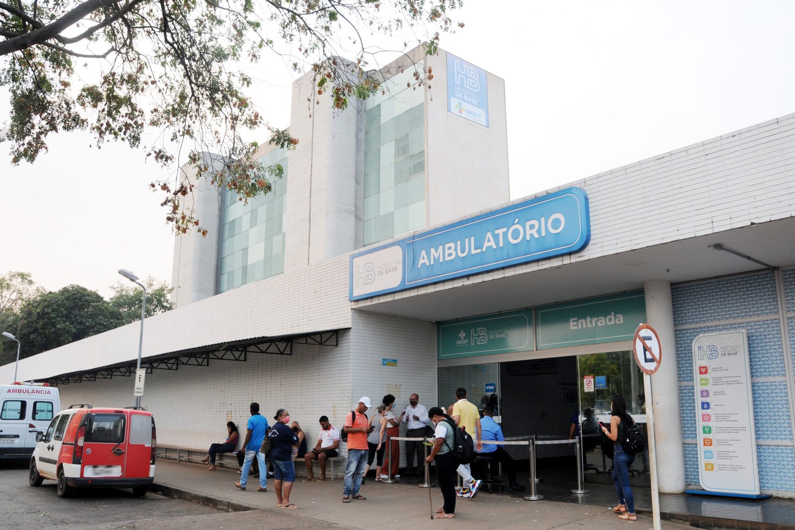 Hospital de Base retoma atendimentos nesta sexta-feira (16) após alagamento