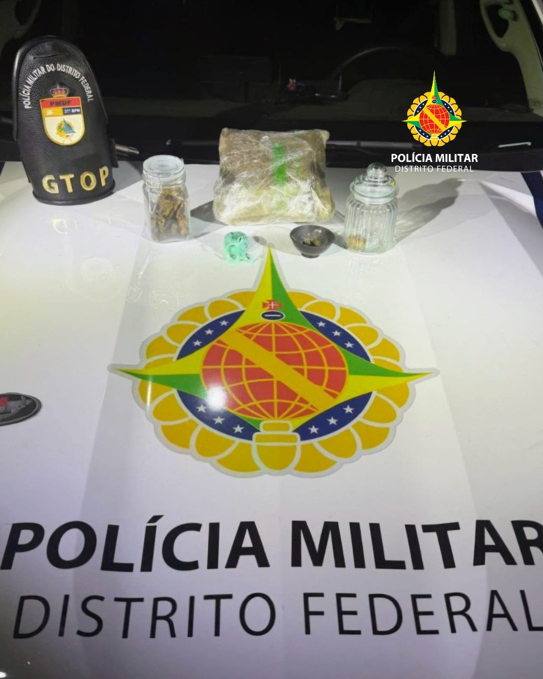 PM prende dois suspeitos de tráfico e apreende cerca de 1 kg de skunk no Recanto das Emas