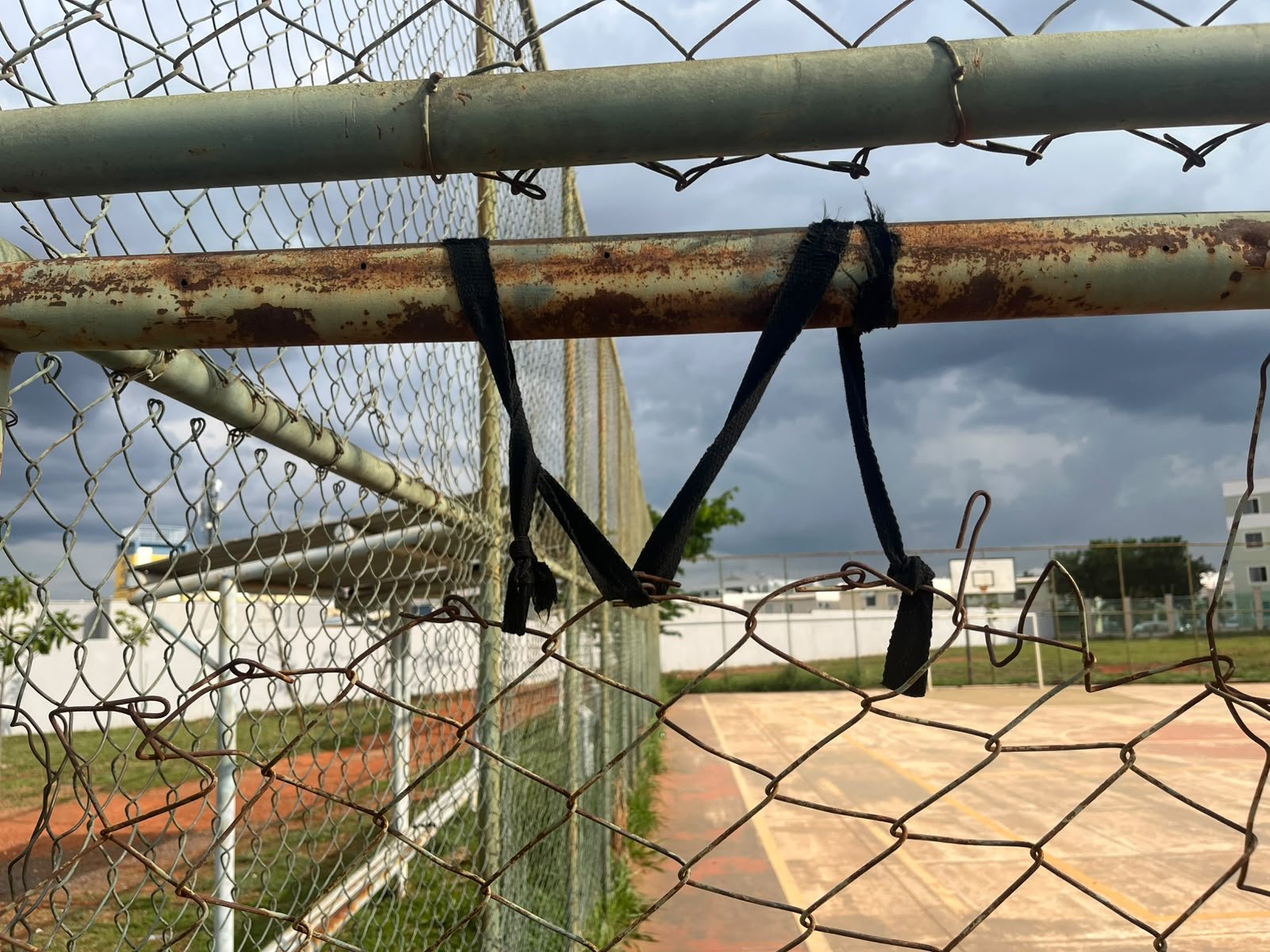 Quadras públicas do DF enfrentam desafios de manutenção