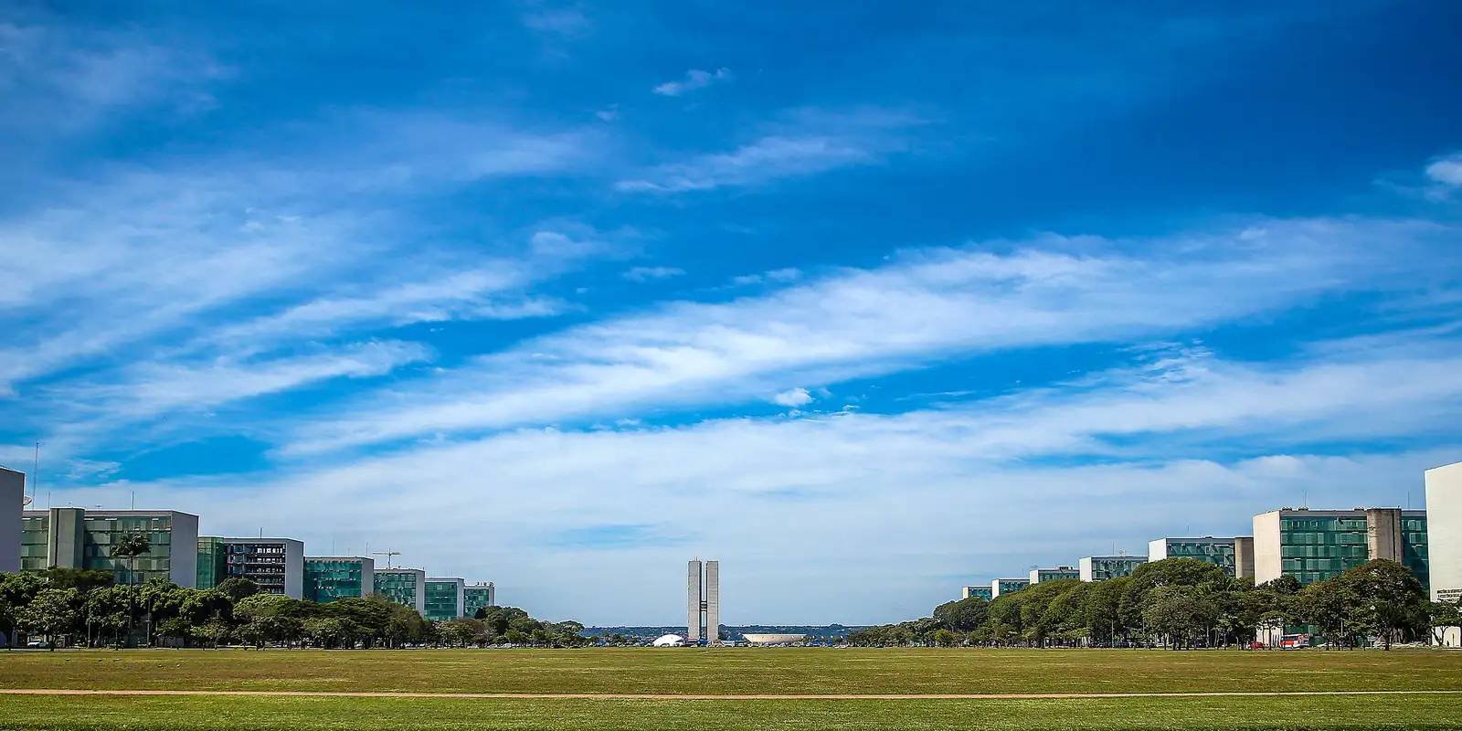 Dia do Servidor no DF: entre a folga prolongada e a luta por valorização