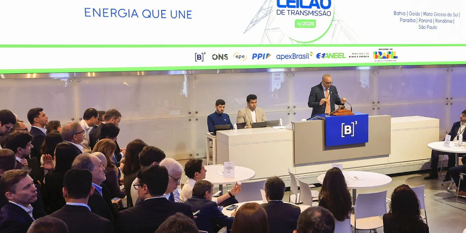 Aneel leiloa oito lotes de transmissão de energia com investimentos de R$ 8,9 bilhões
