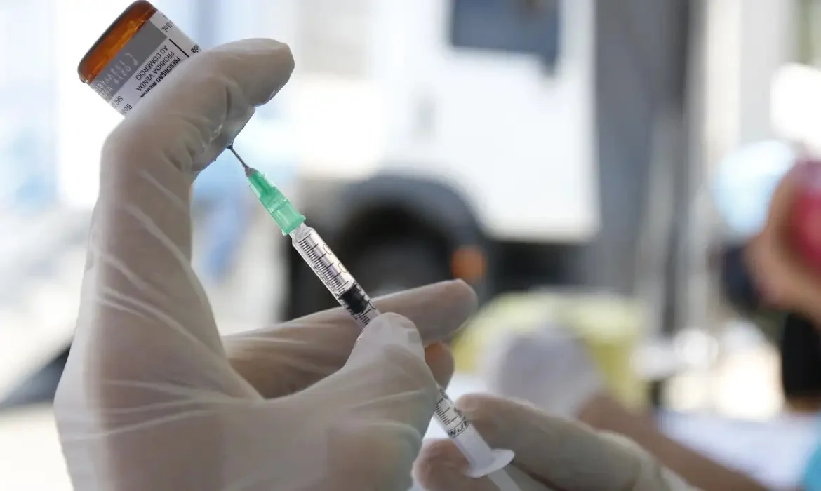 Apenas 1,47% dos municípios brasileiros atingem meta de vacinação contra gripe