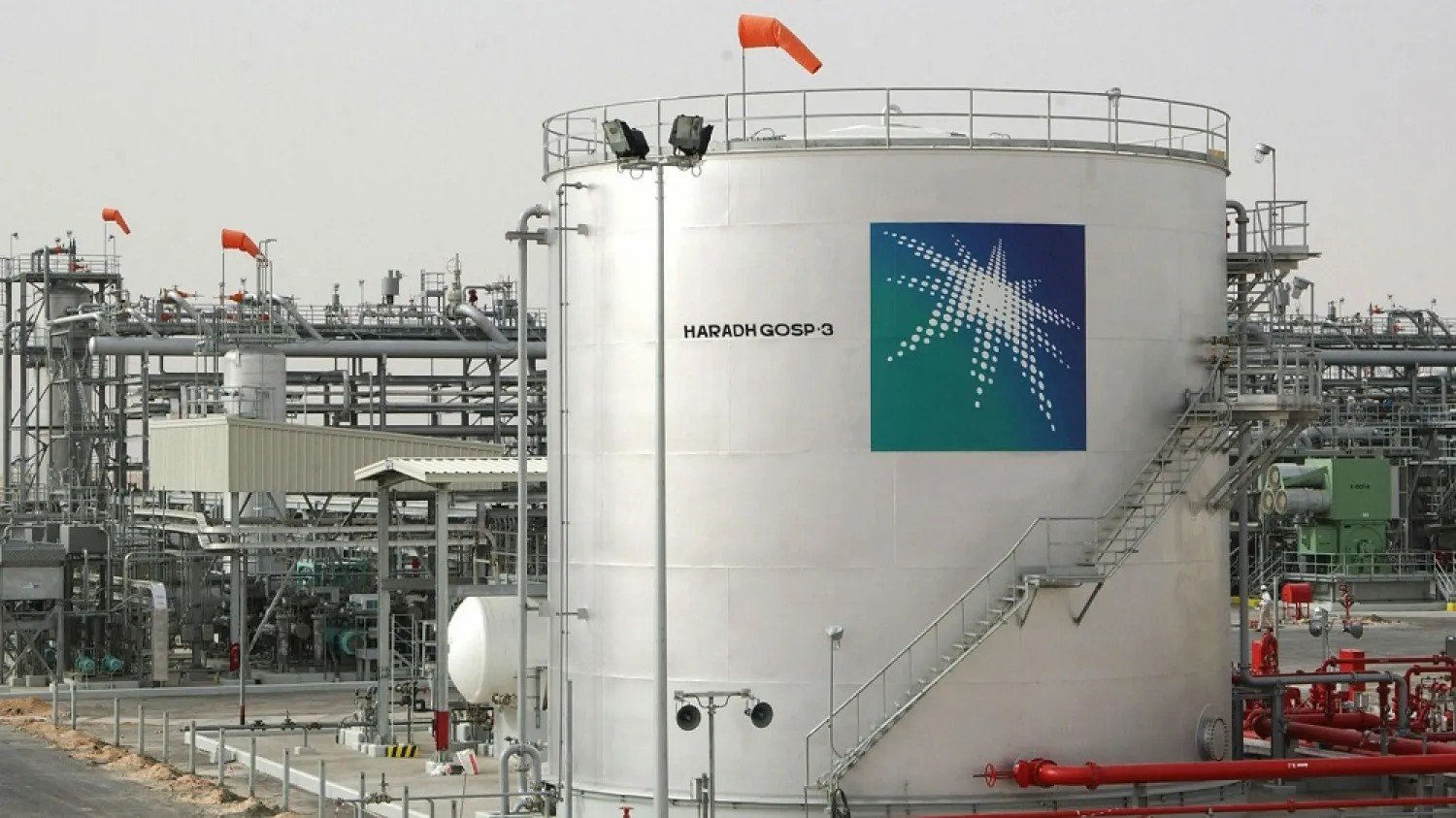Aramco retira restante dos funcionários de sua sede