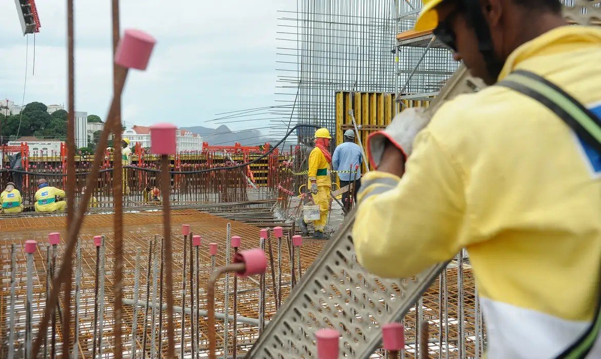 INCC-M sobe 0,35% em outubro após alta de 0,25% em setembro, mostra FGV