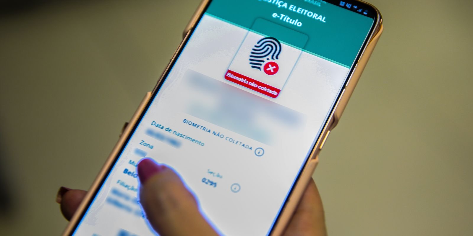 Eleitor pode consultar local de votação e se identificar com e-Título