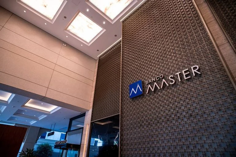 Mobiliário e equipamentos de escritórios do Banco Master e Will Bank vão a leilão
