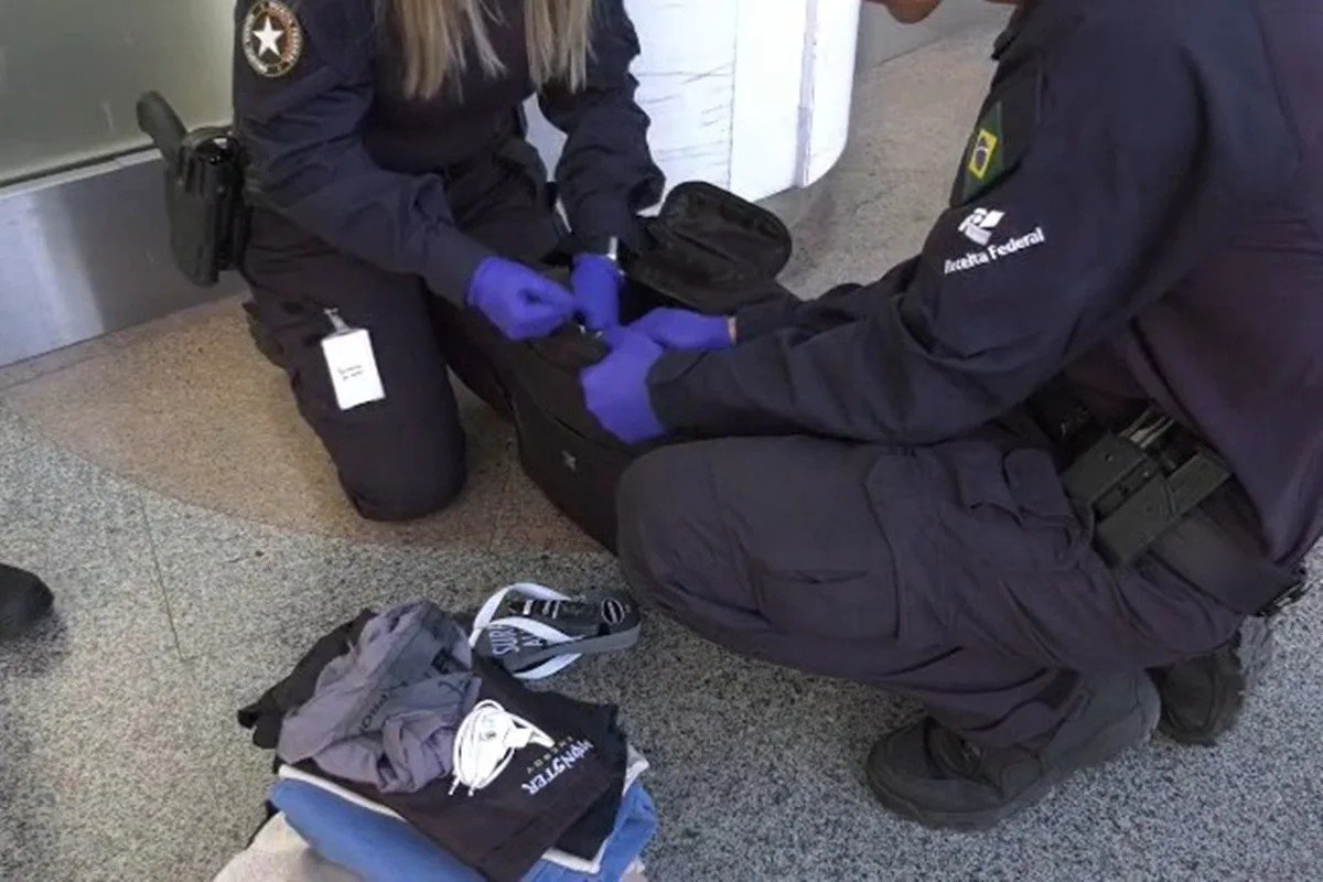 Passageiro é preso com 1,3 kg de cocaína no aeroporto de Brasília