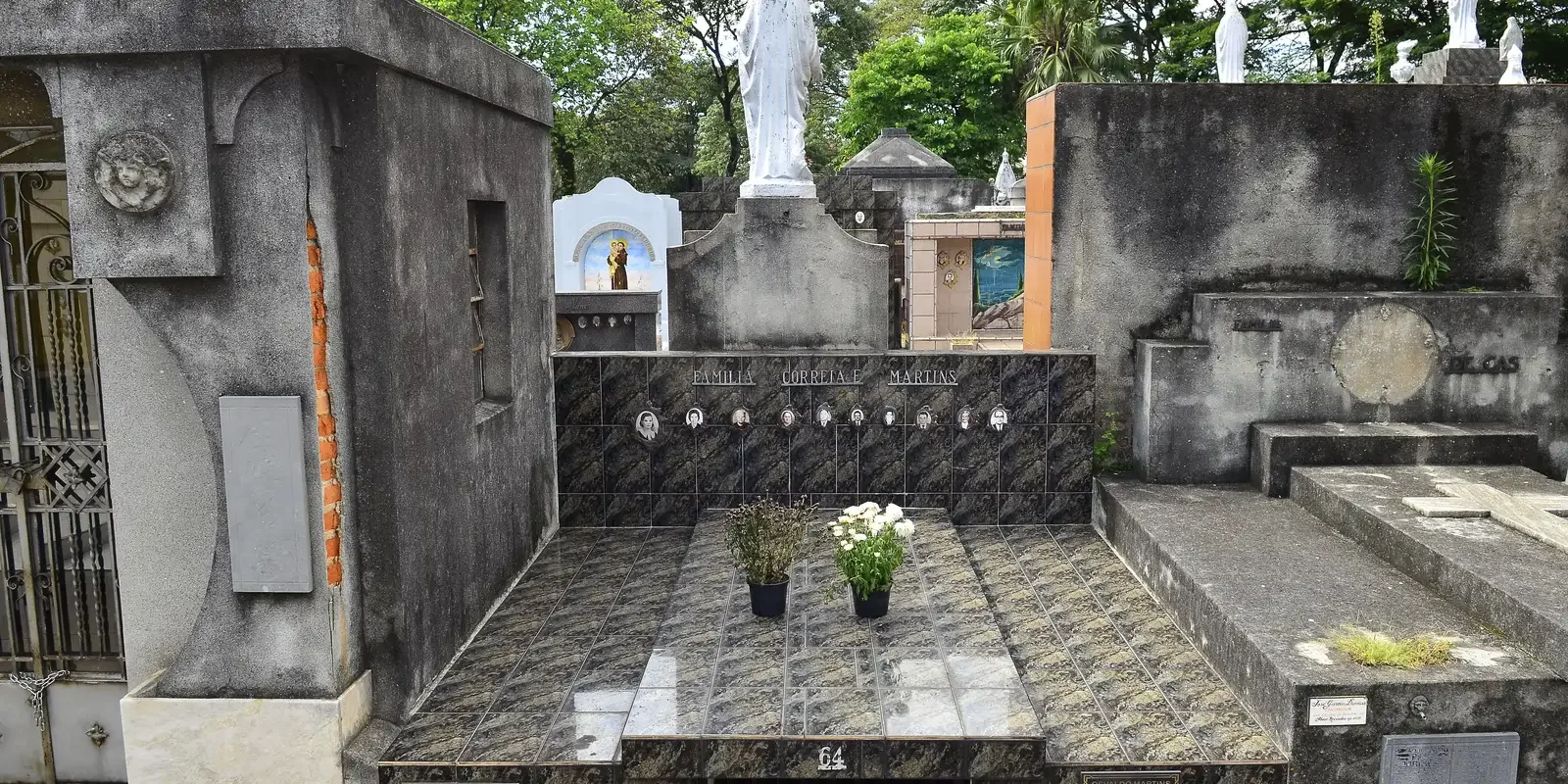 Polícia investiga esquema de venda de dados de falecidos para funerárias em São Paulo