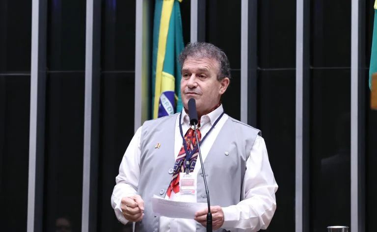 Projeto propõe incentivo à construção de ciclovias em rodovias federais